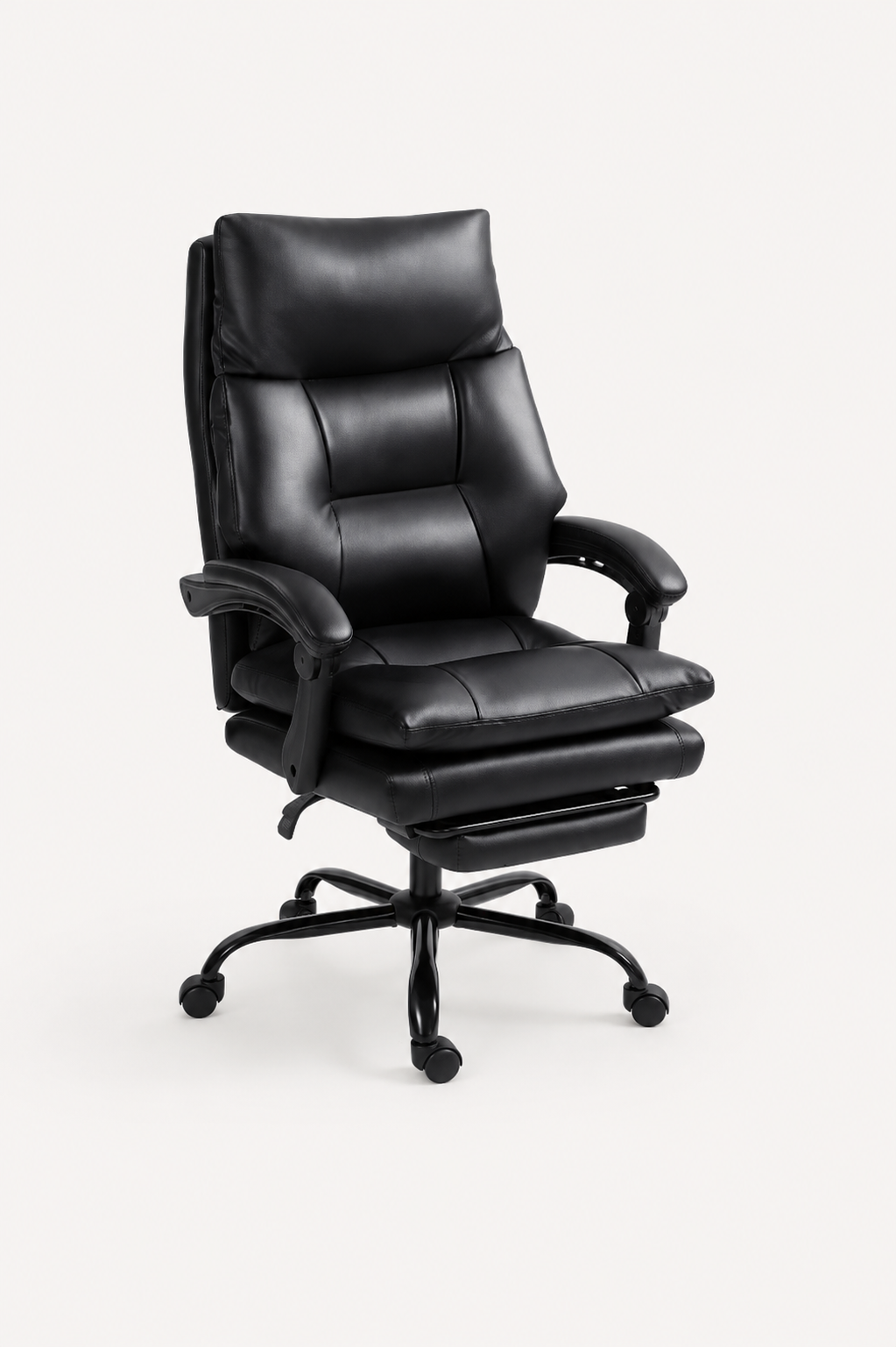LoungeBack 135 — Fauteuil de bureau capitonné avec repose-pieds intégré
