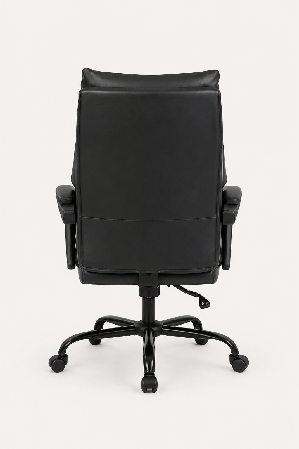 LoungeBack 135 — Fauteuil de bureau capitonné avec repose-pieds intégré