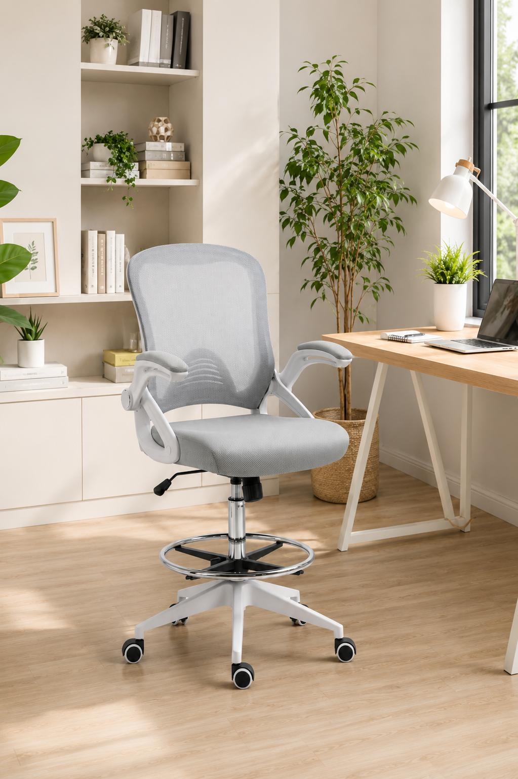StandRest 78 — Chaise de bureau assis-debout avec repose-pieds réglable